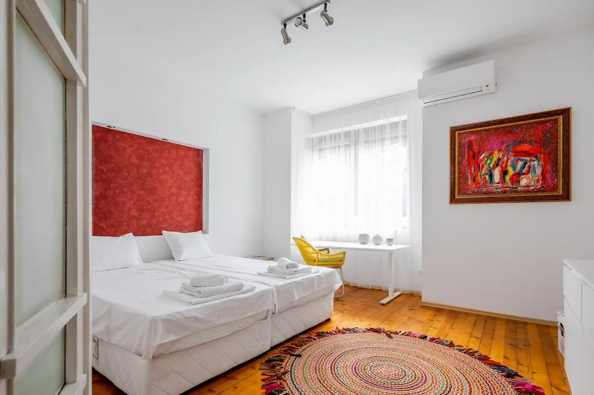 Elegant & Spacious Apartment In The Heart Of ソフィア ブルガリア
